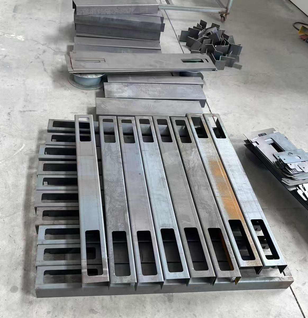 U-shape scale carbon steel 